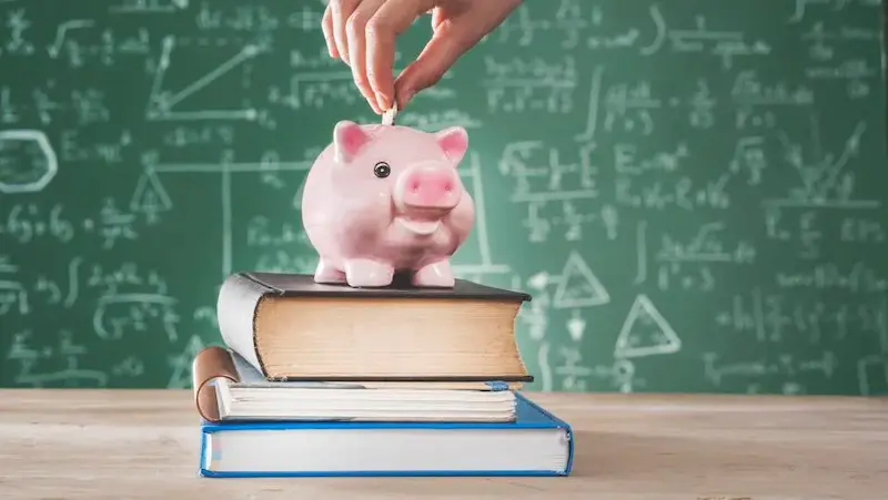 Financial Literacy Activities for High School Students: Engaging and Practical Learning